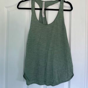Lululemon tank top size 4, light green